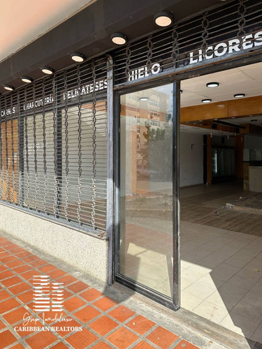 En Venta Local Comercial, Ubicado En La Urbanización Jorge Coll