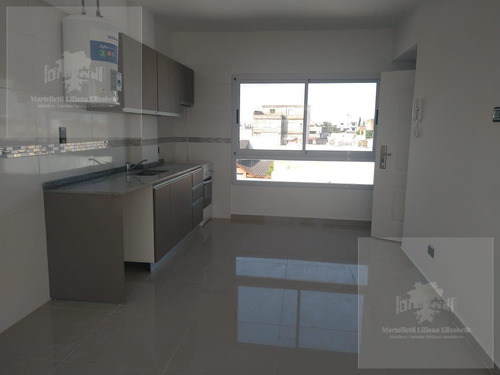Imagen 2 de 19 de Departamento - Lomas Del Mirador