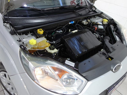 Ford Fiesta Fiesta 1.0 ROCAM HATCH 8V FLEX 4P MANUAL