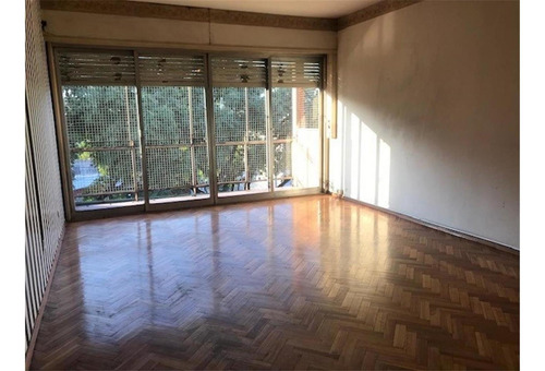 Imagen 2 de 10 de Departamento 3 Ambientes Al Frente En Liniers