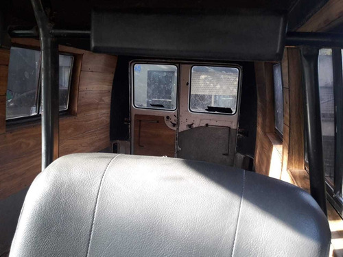 Imagen 7 de 15 de Renault Trafic 2.1 Diesel (larga)