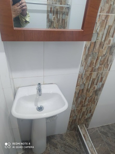 Imagen 3 de 8 de Apartaestudio En Venta La Carola 2790-25105