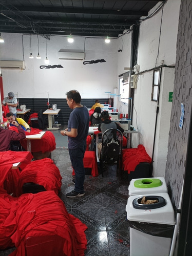 Imagen 2 de 5 de Taller Corte Confeccion Moldería Estampado Ojal Plancha