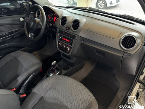 Volkswagen Voyage 1.6 Vht Comfortline Total Flex I-motion 4p