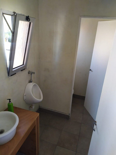Imagen 18 de 21 de Local Comercial Con Vivienda En Barrio Chauvin
