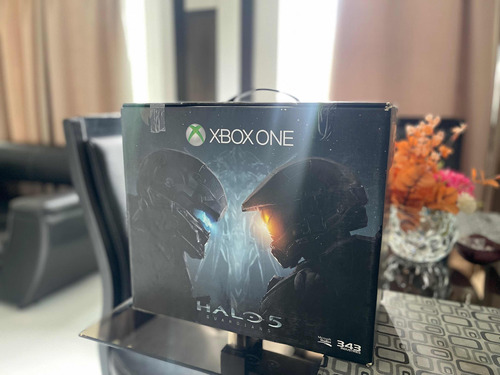 Xbox One 1 Tera Edición Especial Halo 5 Completa