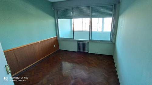 Venta Apartamento Aguada 2 Dormitorios Y Servicio Completo.