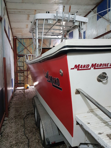 Mako Marine 250 Año 2005 Con 2 Motores Yamaha De 200hp