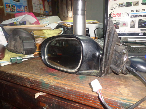 Vendo Retrovisor Delantero Izquierdo De Lexus Ls400, Año 92