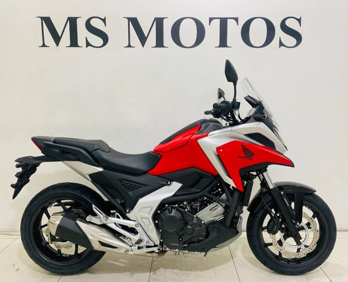 Imagem 1 de 7 de Moto