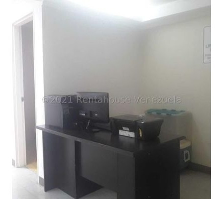 Imagen 10 de 12 de Oficina En Alquiler Campo Alegre 22-3706 Renta House Los Samanes