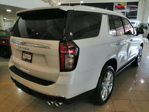 Imagen 8 de 14 de Chevrolet Tahoe High Country 2021 Negra Con Int. Negros