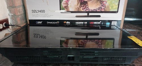 Imagen 4 de 8 de Tv Televisor Led Toshiba 32l1400 Nuevo Pantalla Partida