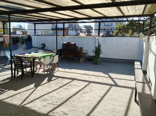Ph En Venta - 5 Dormitorios 2 Baños - Santa Rita