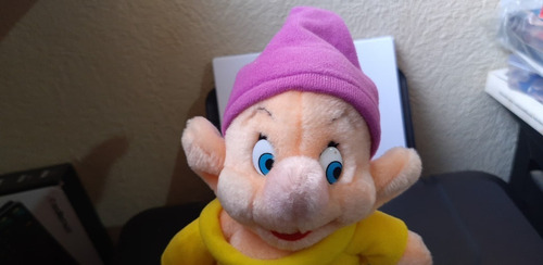 Disneyland World Snow White Seven Dwarfs Dopey Plush 21 Cms (Usado)