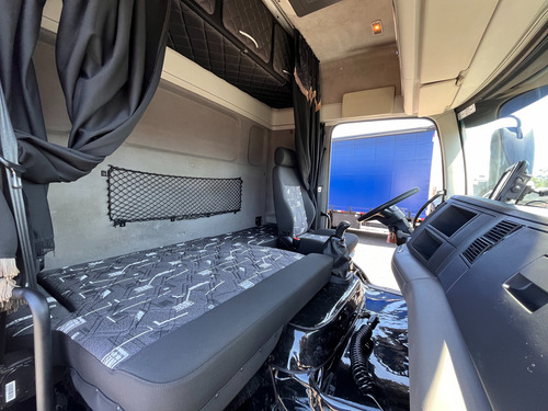 Vw 30.330 8x2 2018 Bitruck Completo Baú Frigorífico 16 Palet