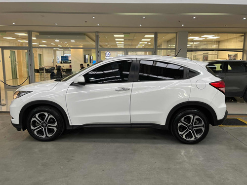 Imagen 13 de 25 de Honda Hr-v 2016 1.8 Lx 2wd Cvt