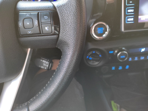 Imagem 9 de 10 de Toyota Hilux 2019 2.8 Tdi Srv Cab. Dupla 4x4 Aut. 4p