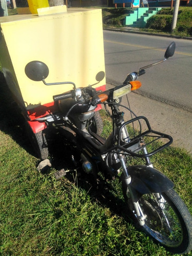 Moto Zanella Tricargo 75 Cm. Cub. Con Caja Para Reparto