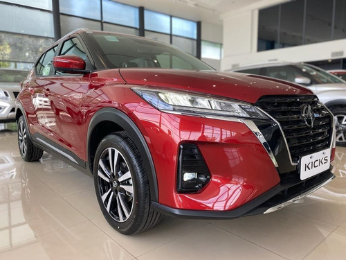 Imagen 3 de 22 de Nissan Kicks Advance Cvt 0km Oferta Bordó #02