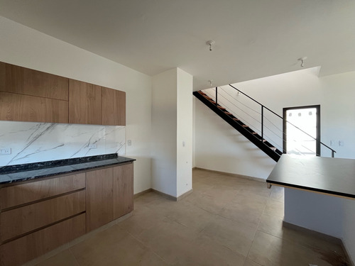 Quebrada De Manantiales Casa En Venta 3 Dormitorios 2 Baños Cochera Doble