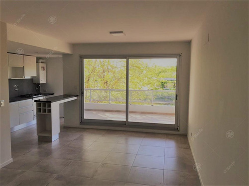 Imagen 3 de 25 de Departamento En Venta De 3 Ambientes En Condominio Del Lago