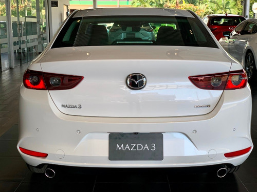 Imagen 8 de 14 de Mazda 3 Touring Mt Blanco | 2022