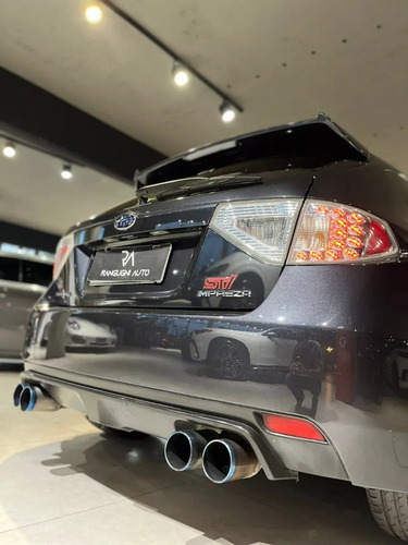 Subaru Impreza 2.5 Sedan Sti-300 Mt