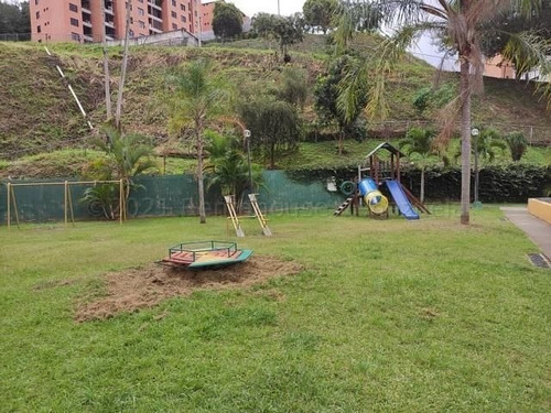 Imagen 11 de 12 de Espectacular Pb En Venta - Urb Colinas De La Tahona - Mls#22-15198
