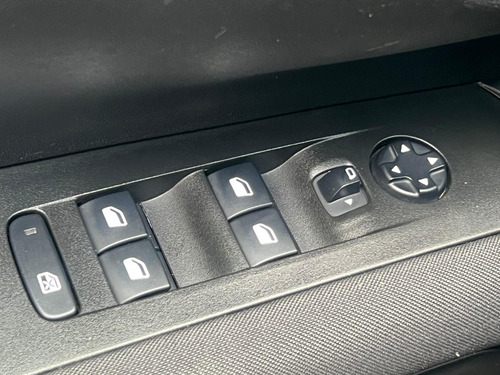 Citroën C4 Cactus 1.6 Feel 16v Aut. 5p Automática