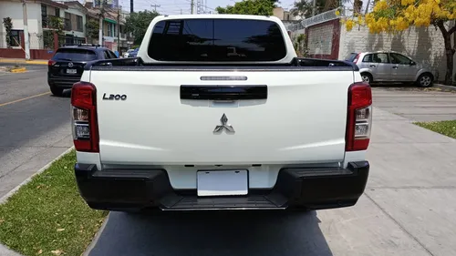 Mitsubishi L200 2.4 Cd Gls 4X4 At