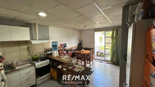 Casa Venta Dos Ambientes Con Patio, Resistencia