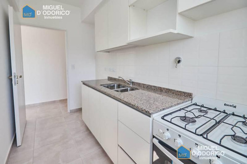 Venta Departamento 3 Ambientes Con Cochera En Parque Avellaneda