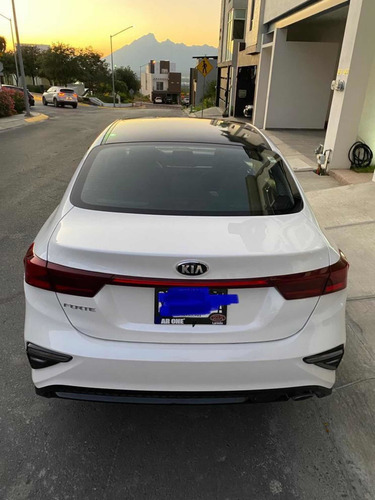 Imagen 2 de 8 de Kia Forte 2.0 Lx At 2020