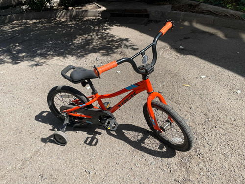 Bicicleta Trek Precaliber Niño Como Nueva + Casco Bontrager