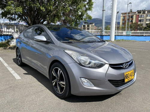 Imagen 4 de 25 de Hyundai I35 Elantra Gls 2012
