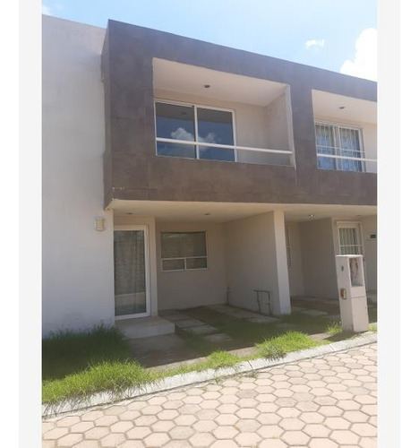 Casa En Venta En Camino Real A Huejotzingo, Puebla. Ir28