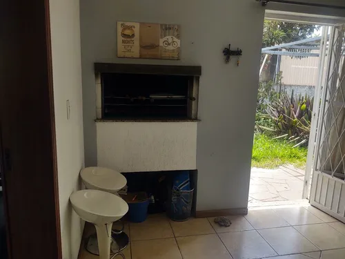 Casa Com 2 Quartos,2 Banheiros, Espaçosa