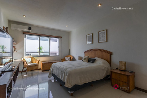 Residencia De Lujo En Los Olivos En Venta