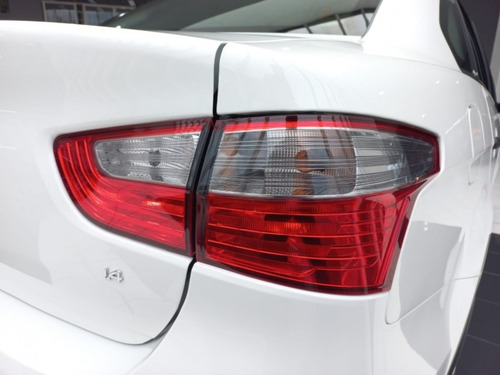 Imagem 5 de 15 de Fiat Grand Siena 1.4 Completo - Florença Joinville