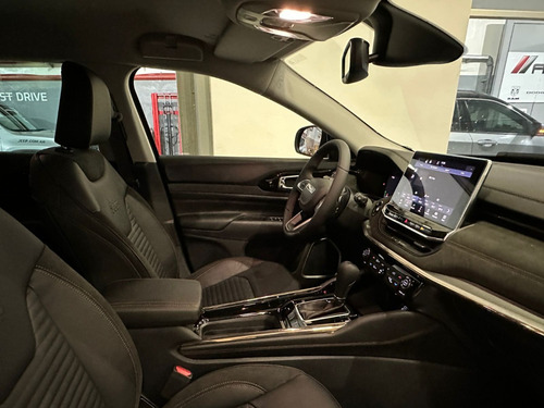Imagen 20 de 25 de Jeep Commander H