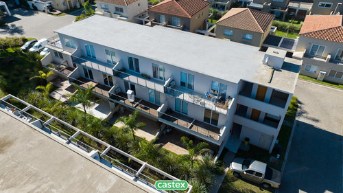 Departamento 3 Ambientes En Venta En Saravi Village, Pilar