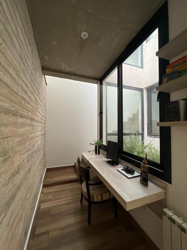 Triplex En Venta De Dos Dormitorios Y Dos Baños Con Terraza Y Pileta