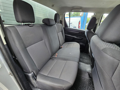 Toyota Hilux 2.8 Std 4x4 Cd
