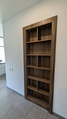 Hermosa Casa En Altozano, 4 Recámaras, 4 Baños Completos, Cto Servicio Con Baño
