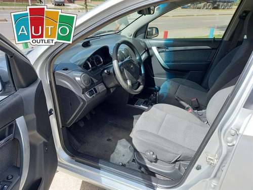 Chevrolet Aveo Lt 2011 Gris Plata 4 Puertas