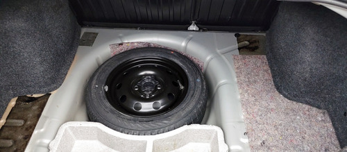 Imagen 5 de 25 de Ford Fiesta Max One Ambiente Plus Año 2012