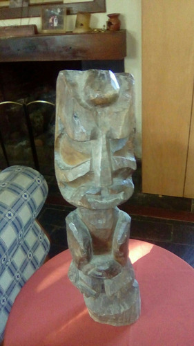 Totem Escultura Madera Dura.