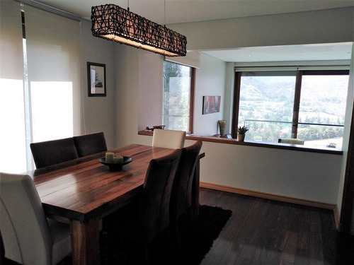 Casa En Venta De 5 Dorm. En Lo Barnechea