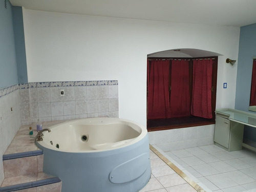 Imagen 6 de 19 de Casa - Barrio Parque Leloir